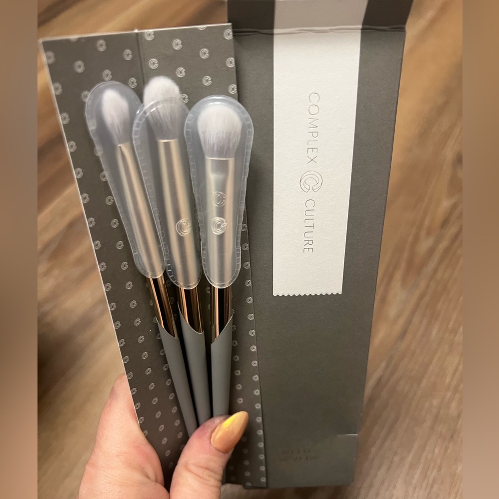 Complex Culture All Eyes Brush Trio